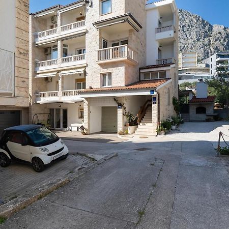 Apartments By The Sea Duce, Omis - 5973 ภายนอก รูปภาพ