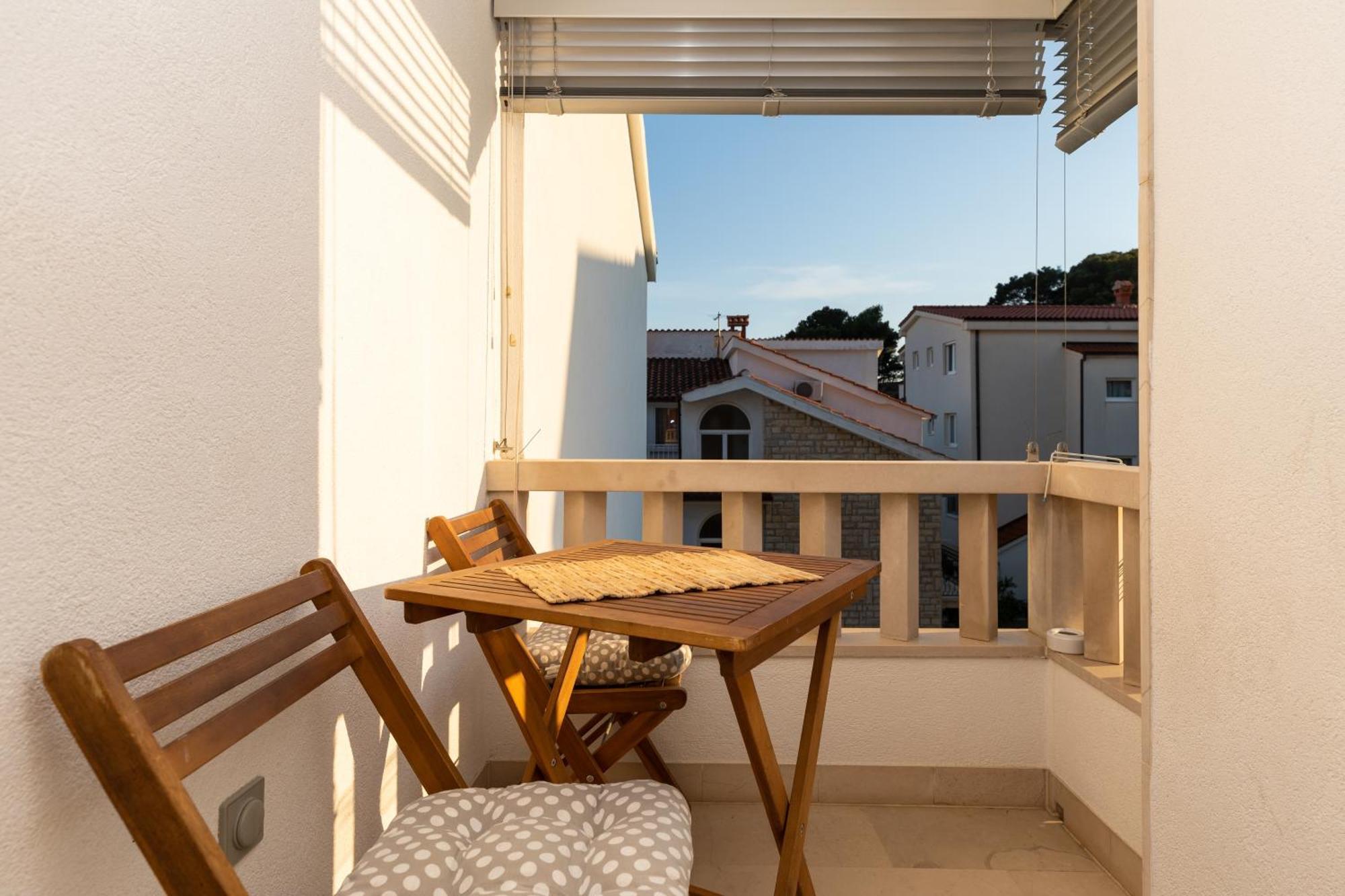 Apartments By The Sea Duce, Omis - 5973 ภายนอก รูปภาพ