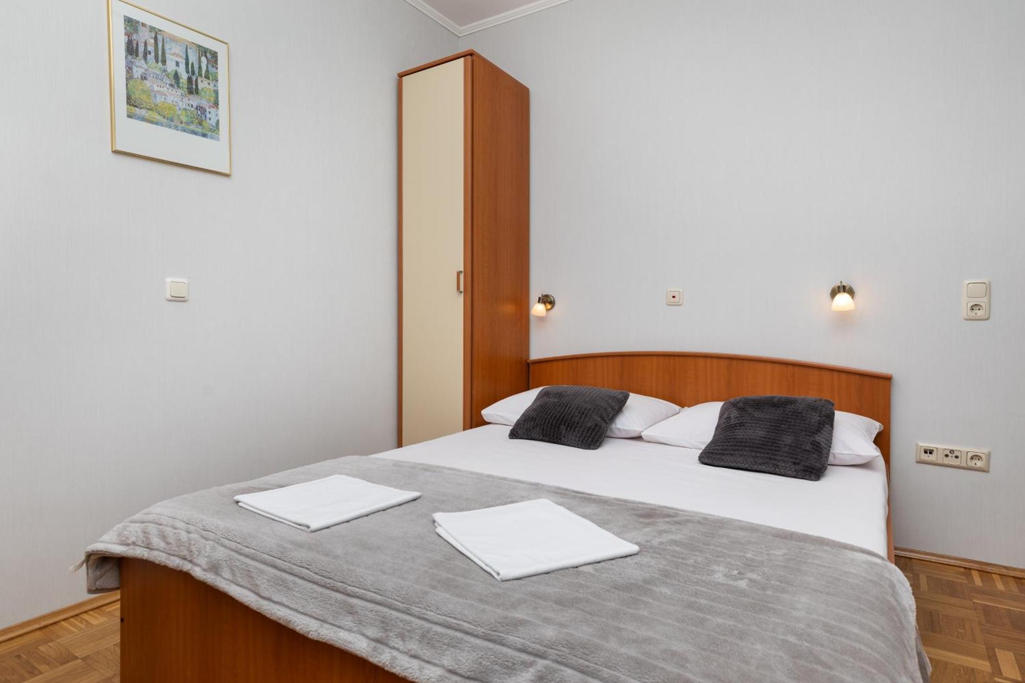 Apartments By The Sea Duce, Omis - 5973 ภายนอก รูปภาพ