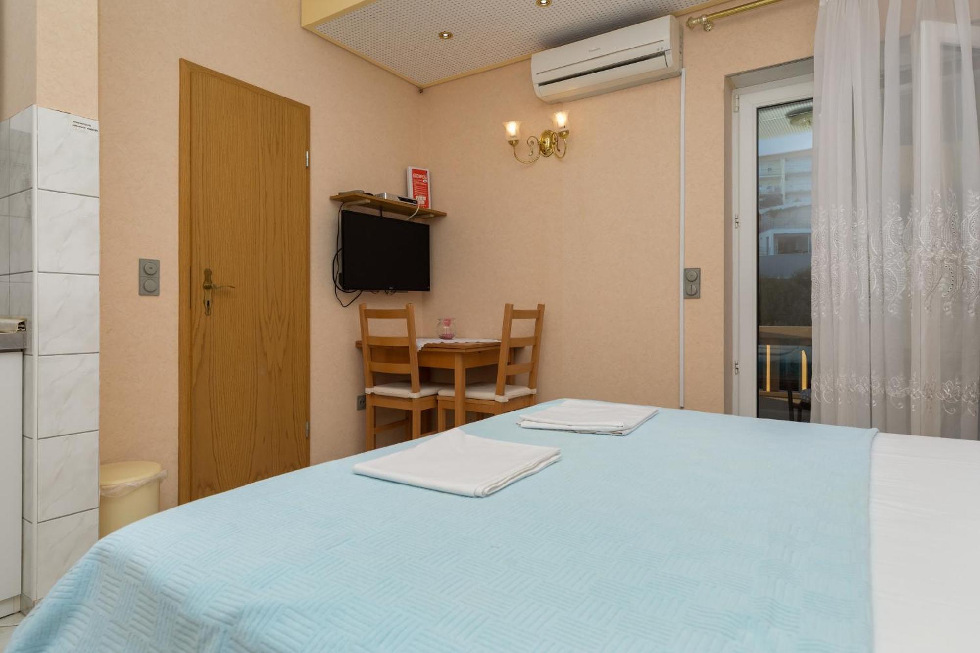 Apartments By The Sea Duce, Omis - 5973 ห้อง รูปภาพ