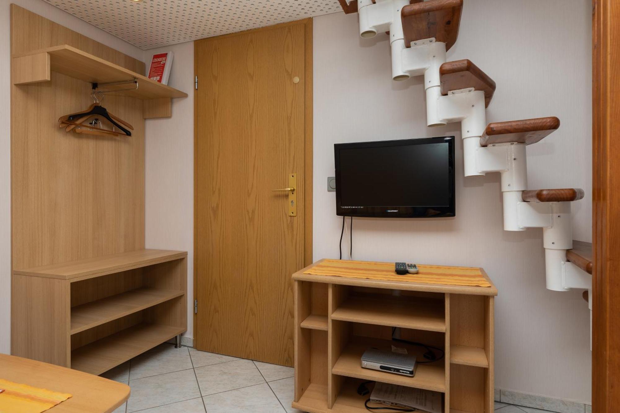 Apartments By The Sea Duce, Omis - 5973 ห้อง รูปภาพ
